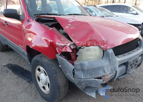 2002 Ford Escape Xls z USA, uszkodzony, nr VIN 1FMYU01192KD43021